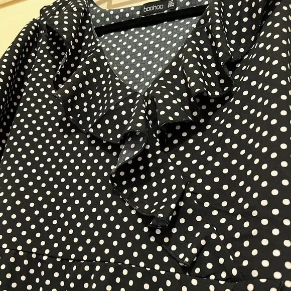 Boohoo Dress - Picture 4 of 9